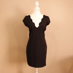 Women's LBD Cooperative Scallop V-Neck Short Sleeve Body Con Mini Dress sz L